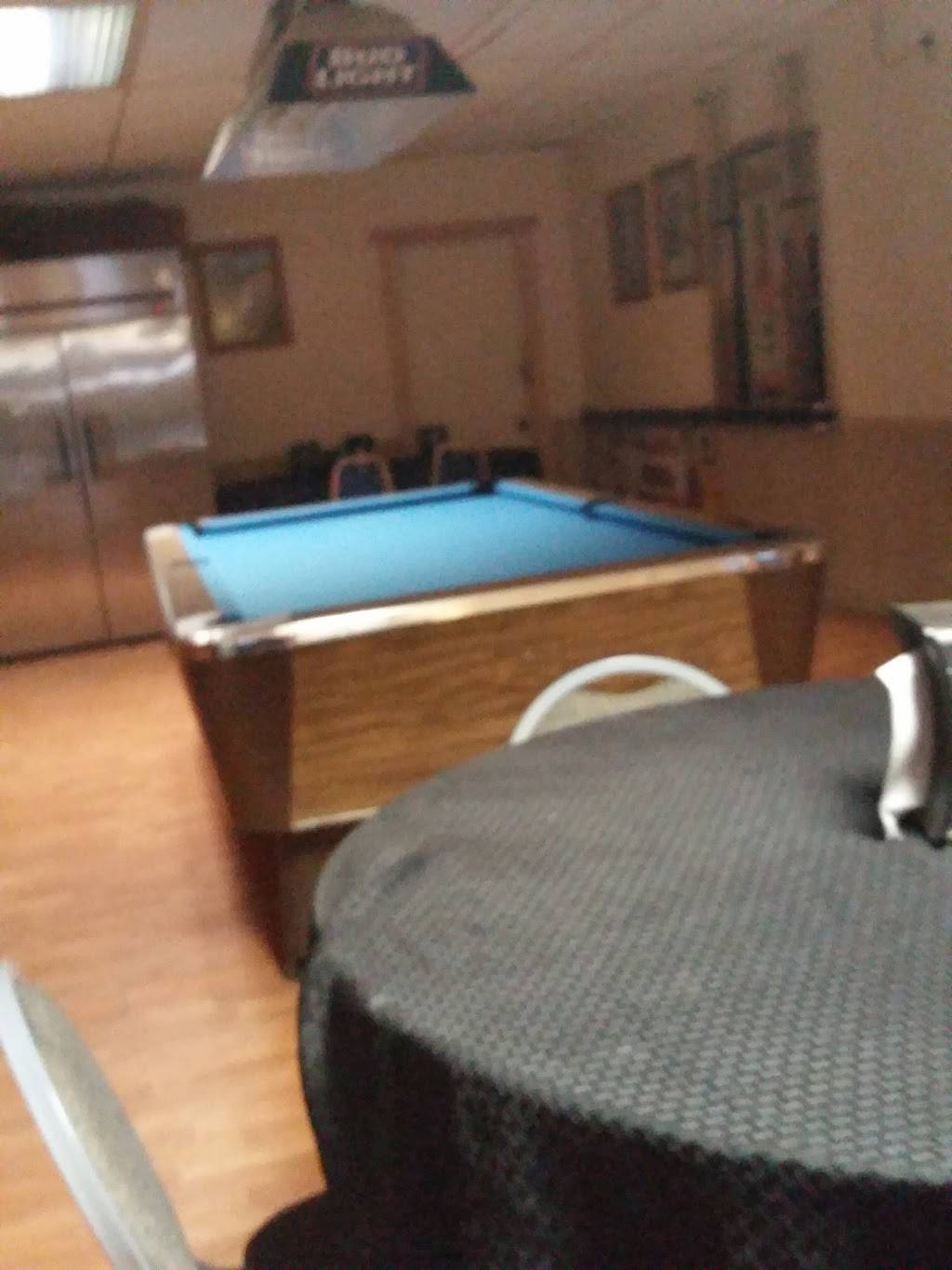 Husies Bar & Grill | restaurant | 211 S Main St, Blanchardville, WI 53516, USA | 6085234085 OR +1 608-523-4085