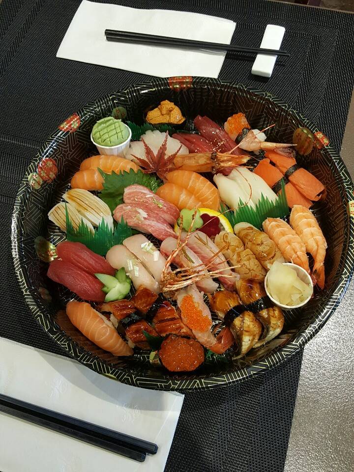 Michi Sushi | restaurant | 126 Willowdale Ave, North York, ON M2N 4Y2, Canada | 4162248881 OR +1 416-224-8881