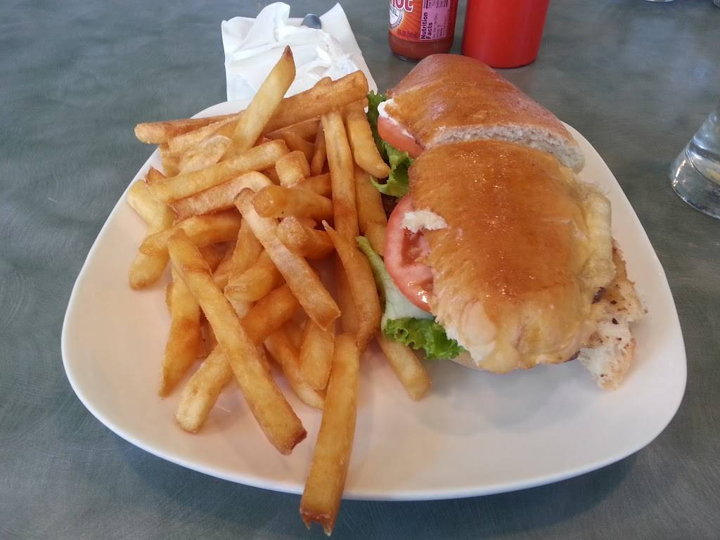 Table 8 | restaurant | 1836 Acushnet Ave, New Bedford, MA 02746, USA | 5089951826 OR +1 508-995-1826