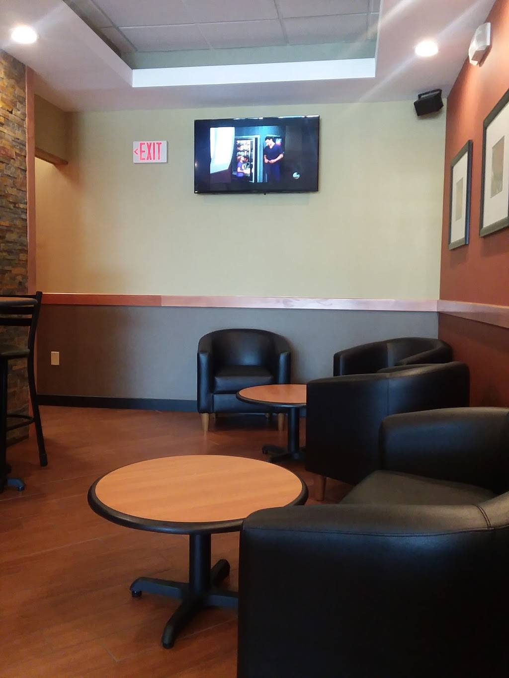 Subway Restaurants | restaurant | 61 Crystal Ave, Derry, NH 03038, USA | 6035058710 OR +1 603-505-8710