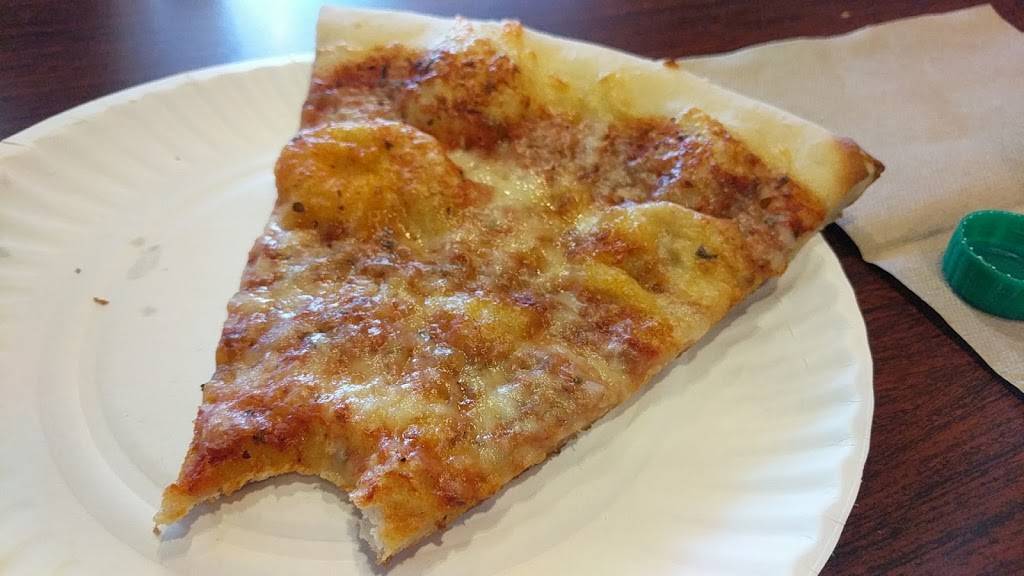 Brooklyn Pizza | restaurant | 890 S Monaco Pkwy #7, Denver, CO 80224, USA | 3033555777 OR +1 303-355-5777