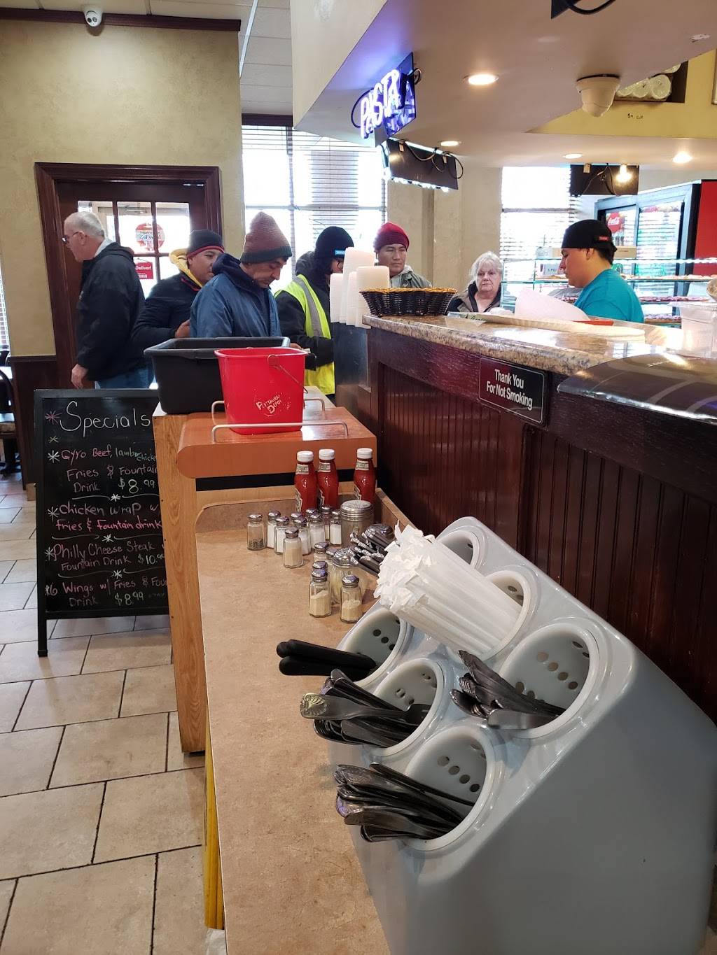 Douglass Pizza | restaurant | 249 Talmadge Rd, Edison, NJ 08817, USA | 7322489650 OR +1 732-248-9650