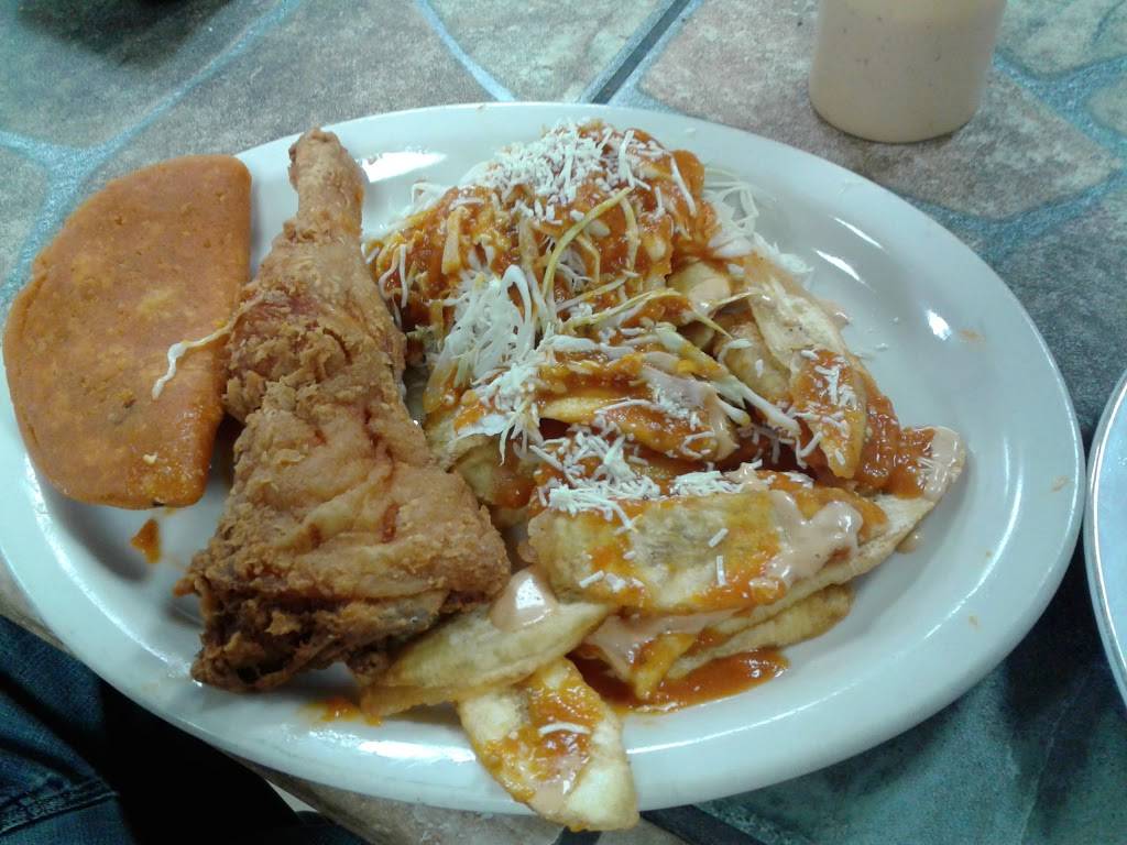 Ktrachos Town | restaurant | 8990 Sierra Ave, Fontana, CA 92335, USA | 5625138442 OR +1 562-513-8442