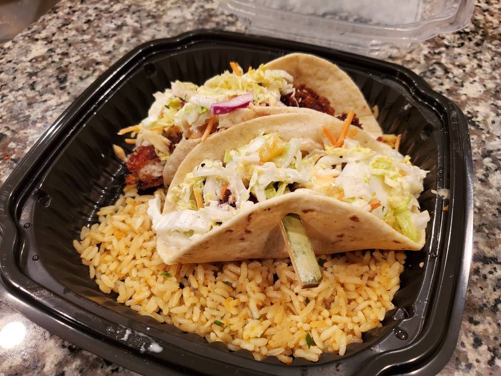 Village Tavern | restaurant | 1880 N Congress Ave #170, Boynton Beach, FL 33426, USA | 5618530280 OR +1 561-853-0280