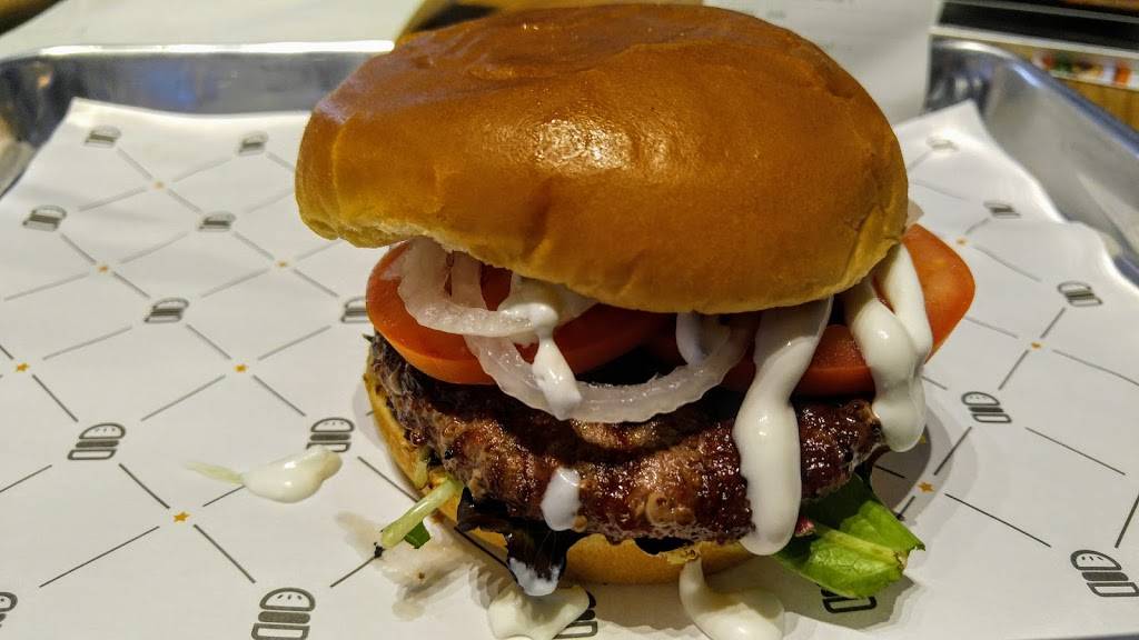 BurgerIM | restaurant | 3041 Butterfield Rd Ste E111, Oak Brook, IL 60523, USA | 6309087742 OR +1 630-908-7742