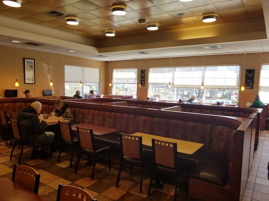 Duchess Restaurant | restaurant | 883 Bridgeport Ave, Shelton, CT 06484, USA | 2039261660 OR +1 203-926-1660