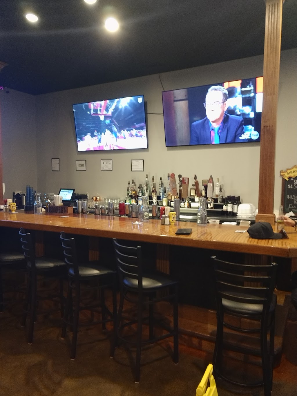 Angus Grill | restaurant | 1001 N 4th St, Wilmington, NC 28401, USA | 9108597002 OR +1 910-859-7002