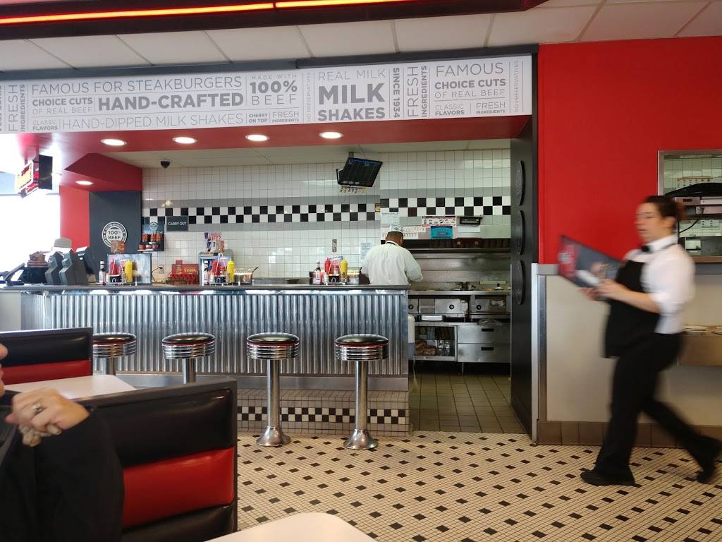 Steak n Shake | restaurant | 335 Leonardwood Dr, Frankfort, KY 40601, USA | 5028750200 OR +1 502-875-0200