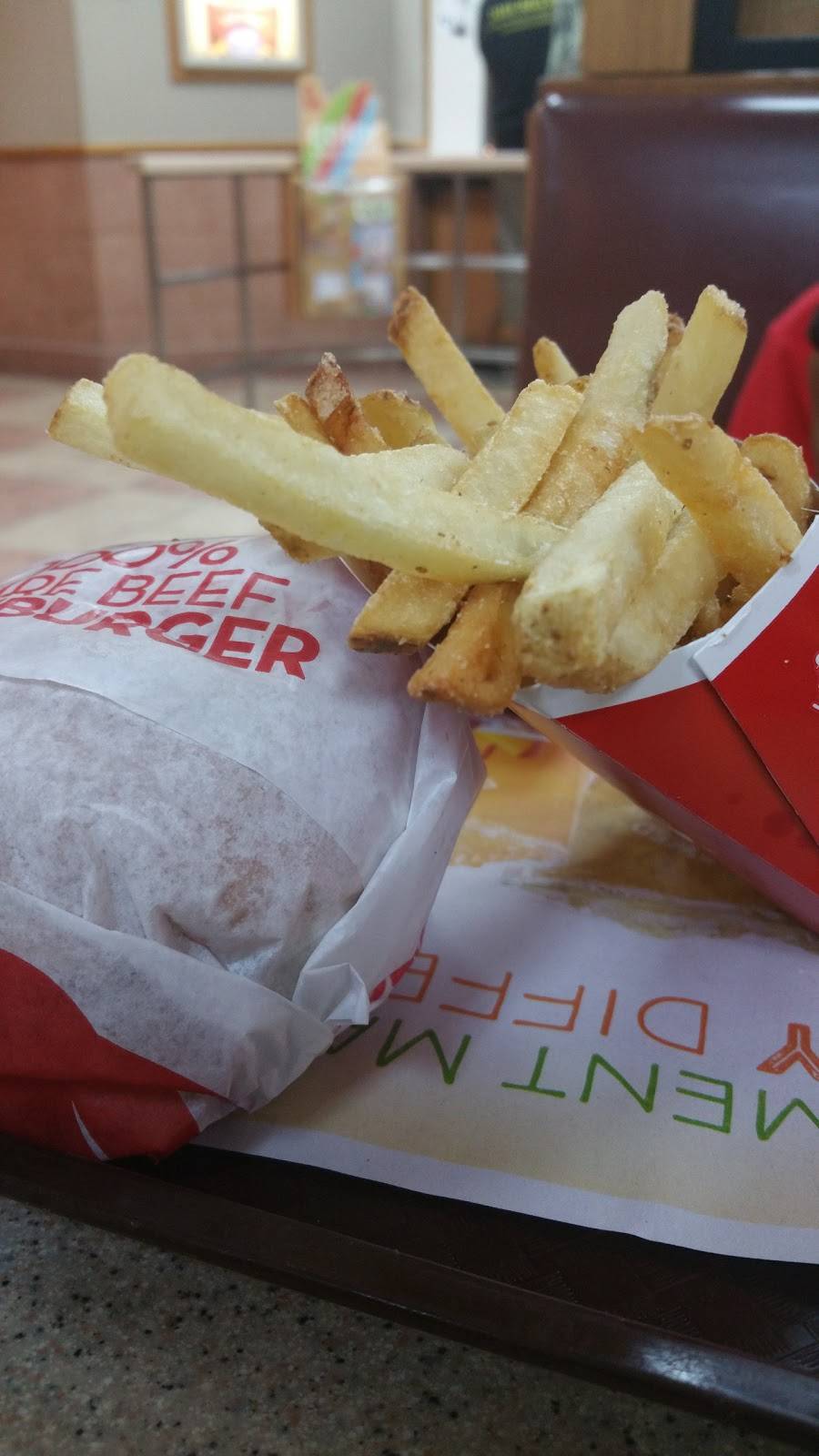 Wendys | restaurant | 6049 S Military Trail, Lake Worth, FL 33463, USA | 5613047404 OR +1 561-304-7404