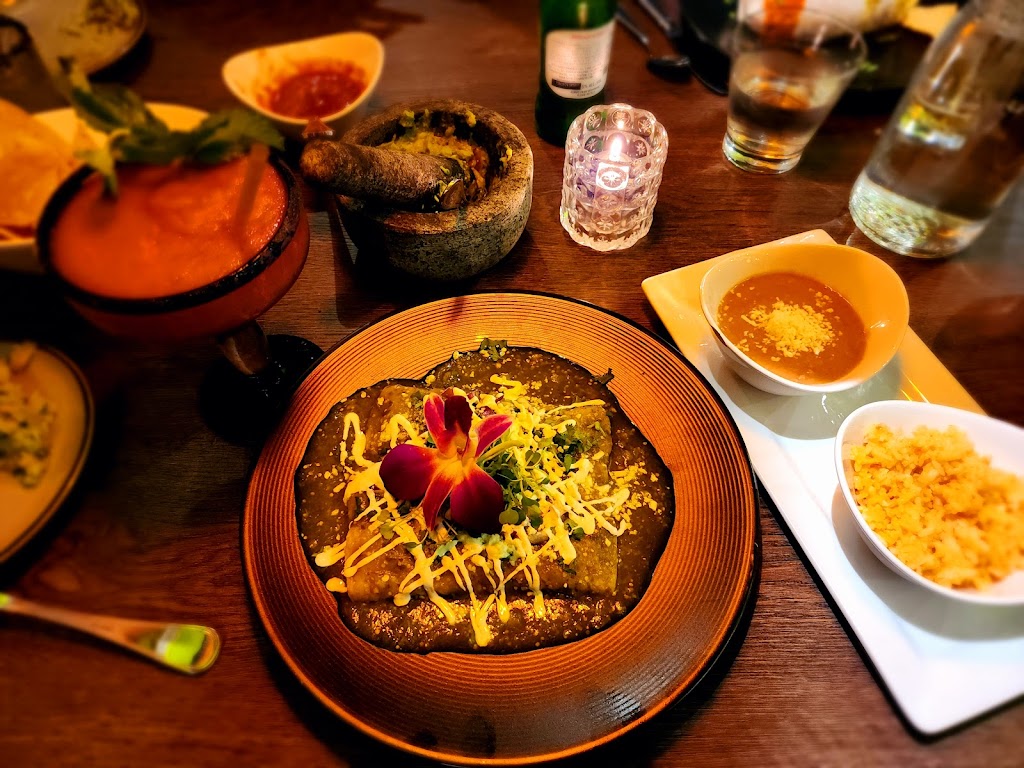 Sal Pique | restaurant | 130 N Northwest Hwy, Park Ridge, IL 60068, USA | 8476967237 OR +1 847-696-7237