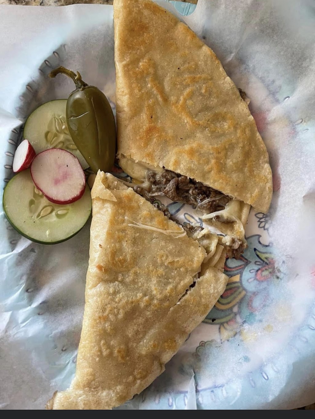 Chikys Tacos | restaurant | 3933 Sullivant Ave, Columbus, OH 43228, USA | 6144838668 OR +1 614-483-8668