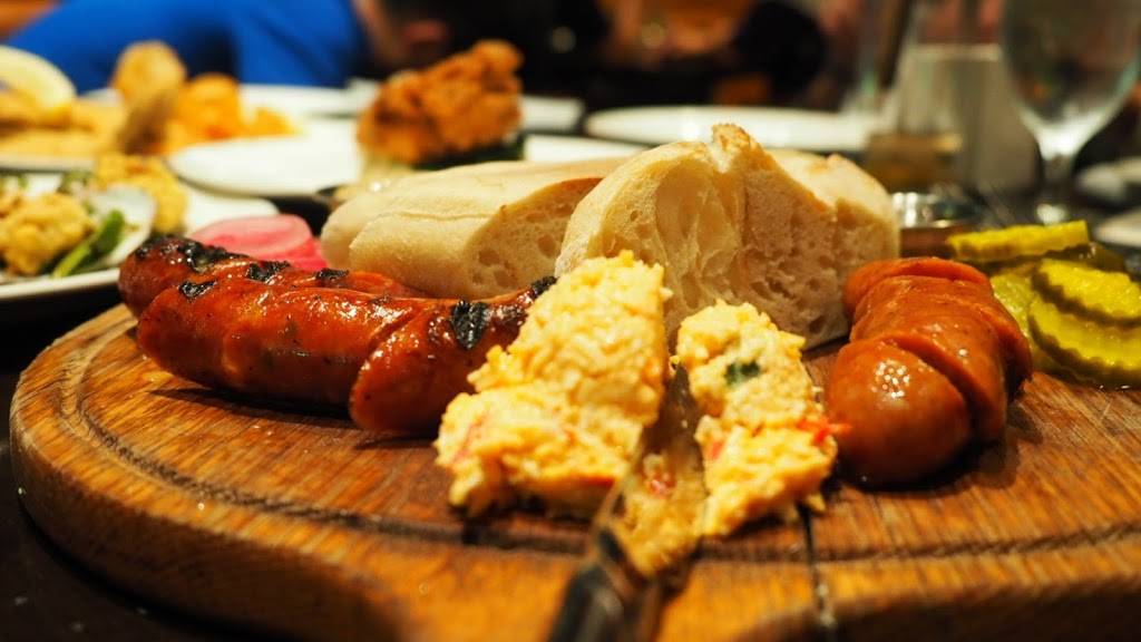 The Lookout at the Pyramid | restaurant | 1 Bass Pro Dr, Memphis, TN 38105, USA | 9012918040 OR +1 901-291-8040