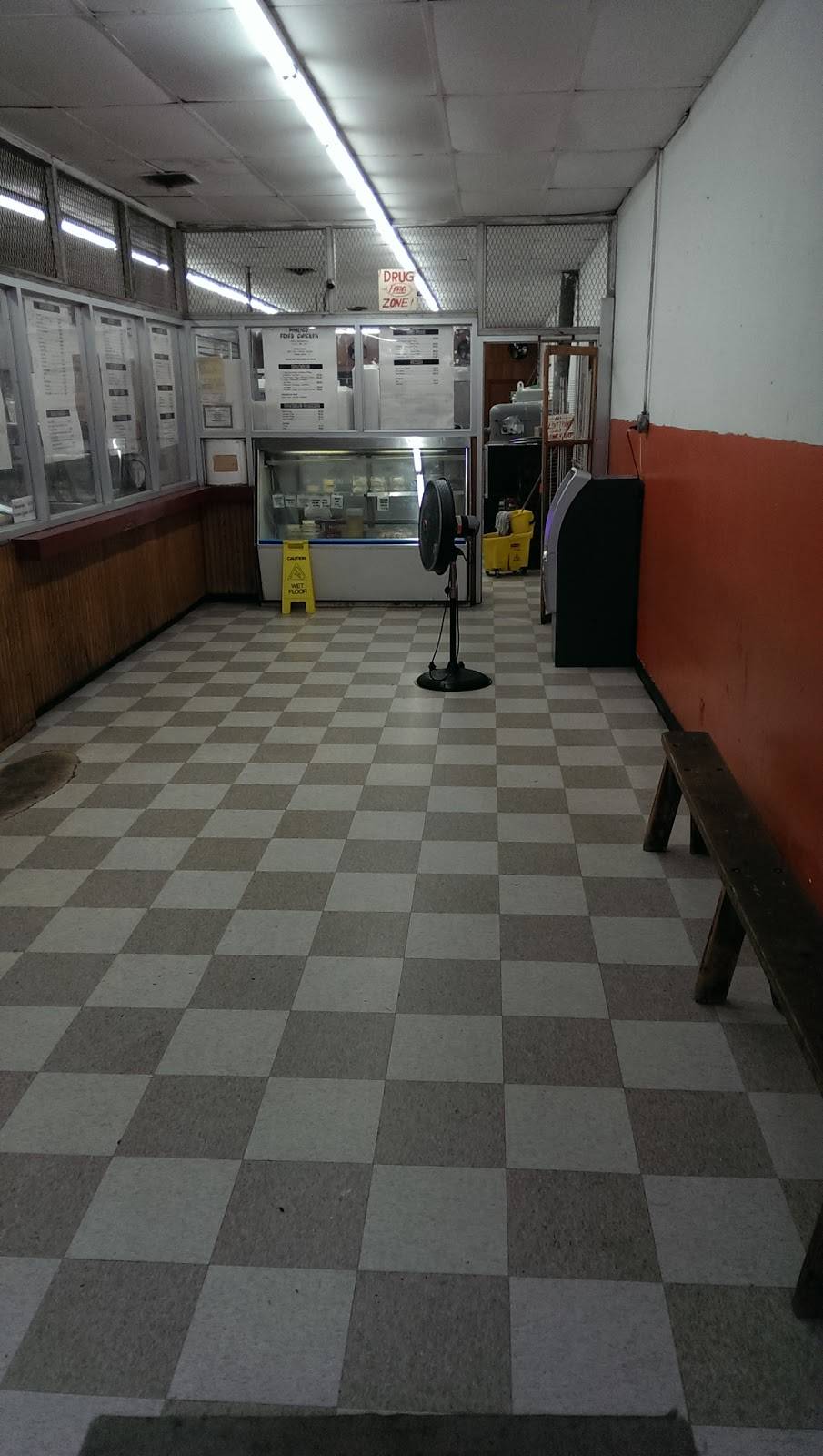 Pimlico Fried Chicken | restaurant | 3758 W Belvedere Ave, Baltimore, MD 21215, USA | 4106642327 OR +1 410-664-2327