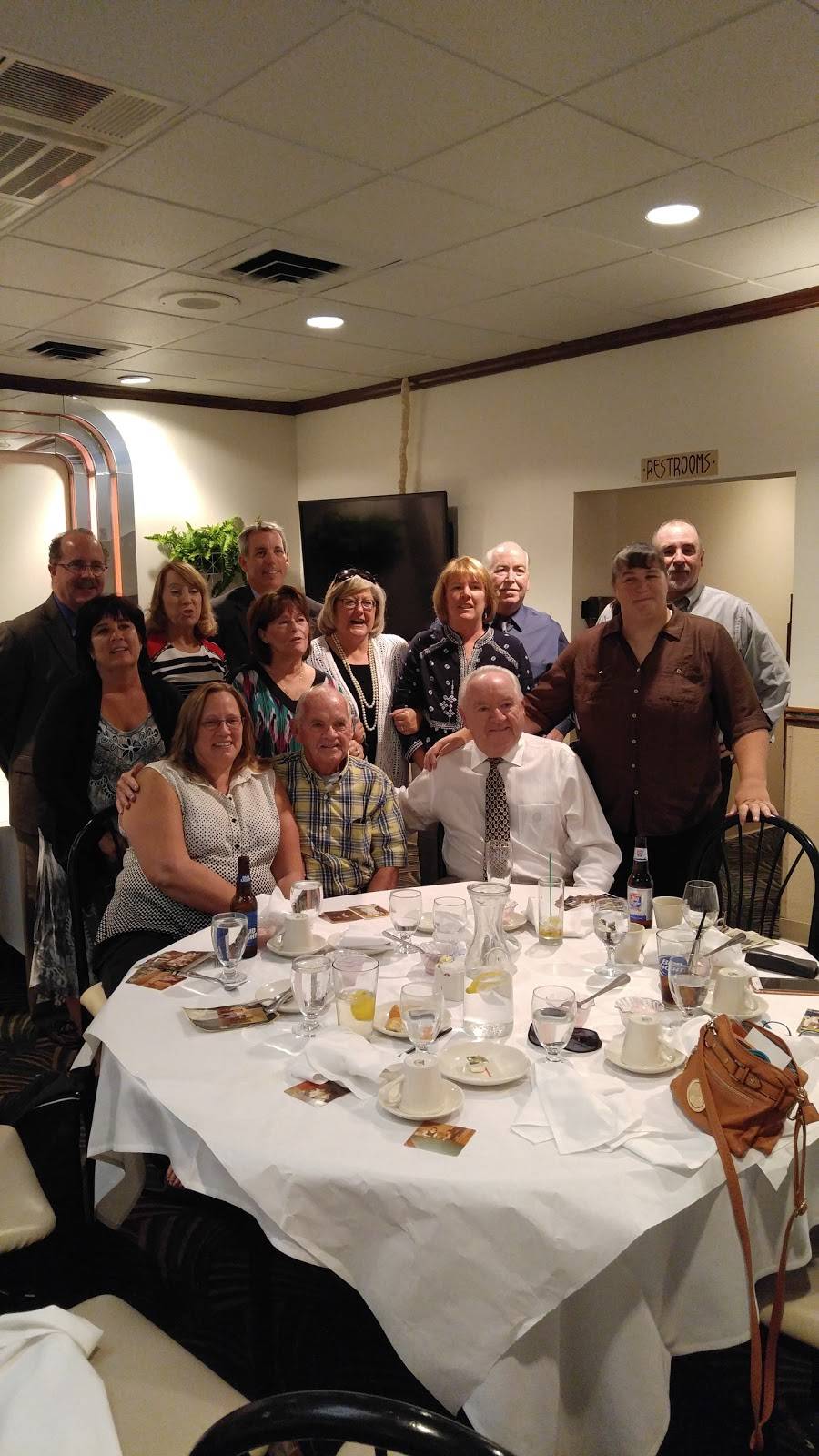 Stimacs | restaurant | 4843 Butterfield Rd, Hillside, IL 60162, USA | 7084491931 OR +1 708-449-1931