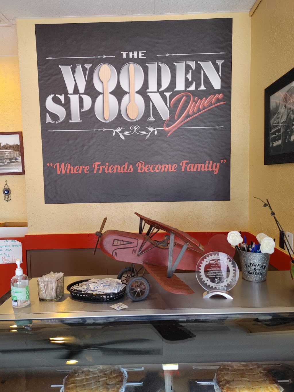 The Wooden Spoon | restaurant | 6960 Florida Ave S, Lakeland, FL 33813, USA | 8639402099 OR +1 863-940-2099