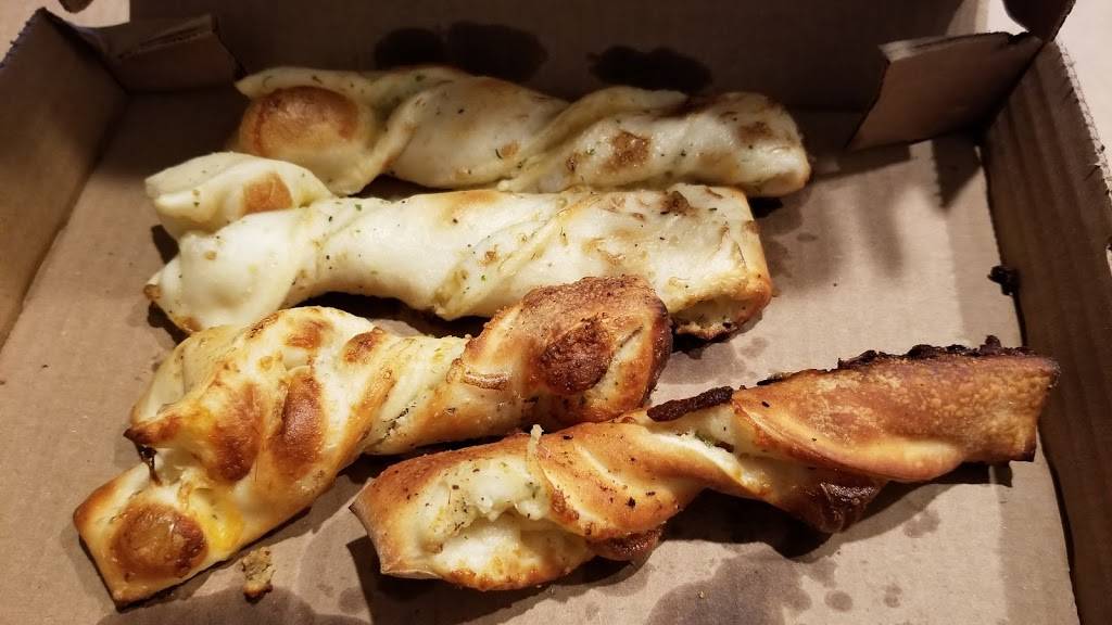 Round Table Pizza | meal delivery | 185 Damonte Ranch Pkwy, Reno, NV 89521, USA | 7758538822 OR +1 775-853-8822