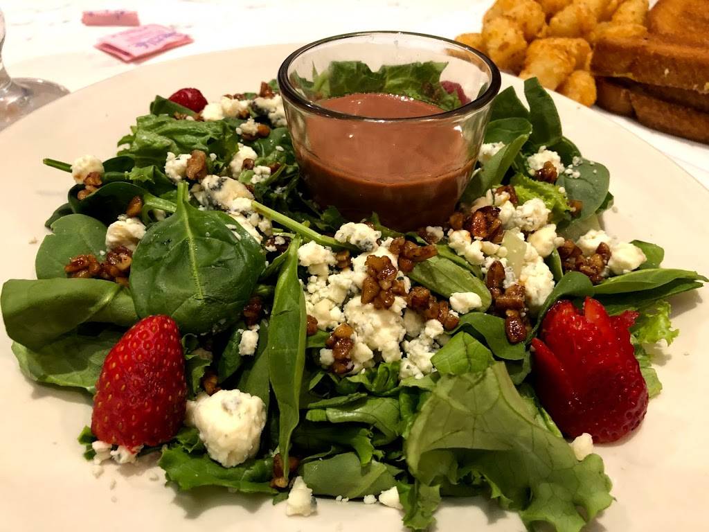 The Strawberry Tap | restaurant | 110 E Reynolds St, Plant City, FL 33563, USA | 8137563380 OR +1 813-756-3380