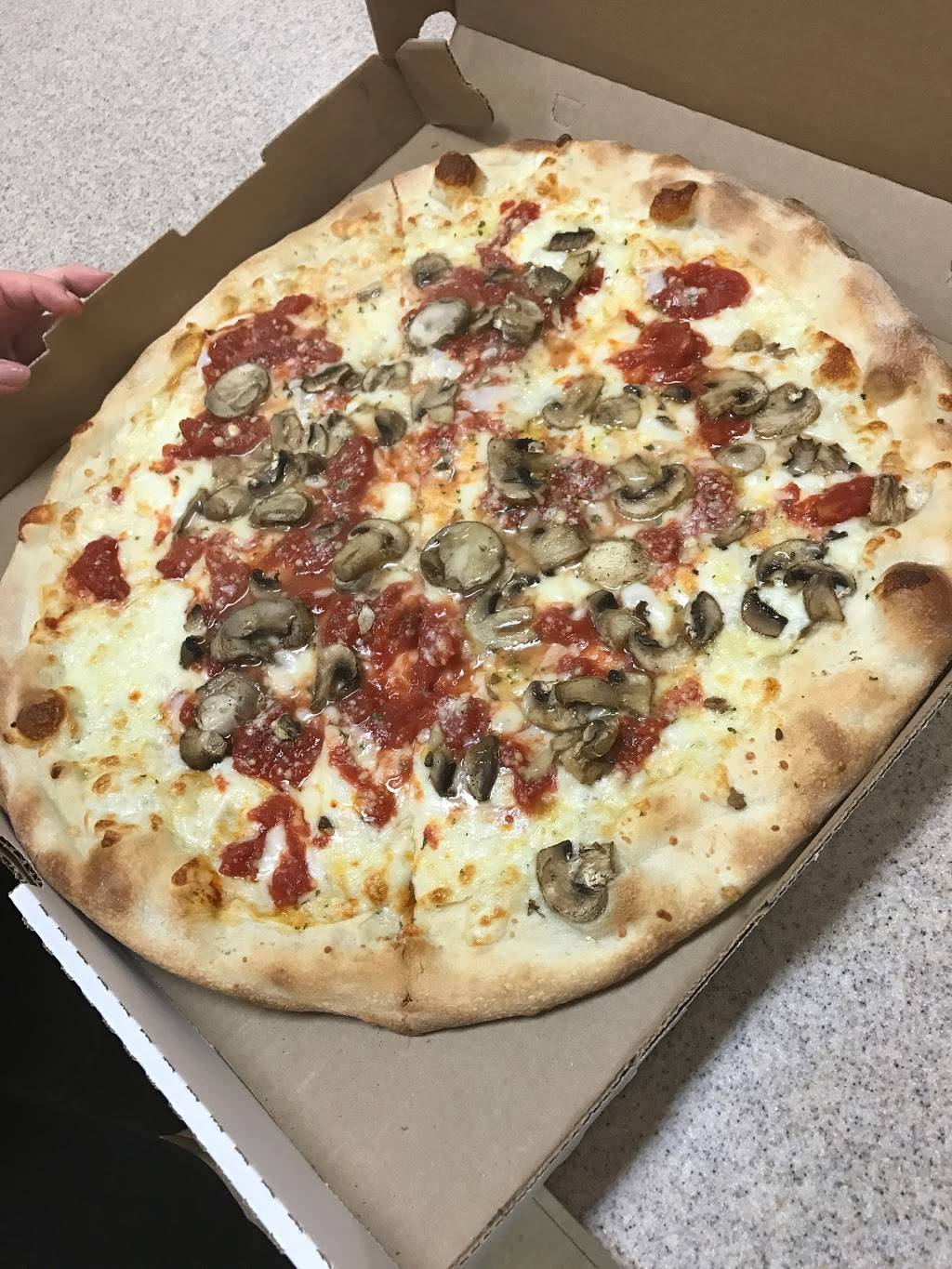 Toppings Pizza Company | restaurant | 5330 New Design Rd, Frederick, MD 21703, USA | 2405751212 OR +1 240-575-1212