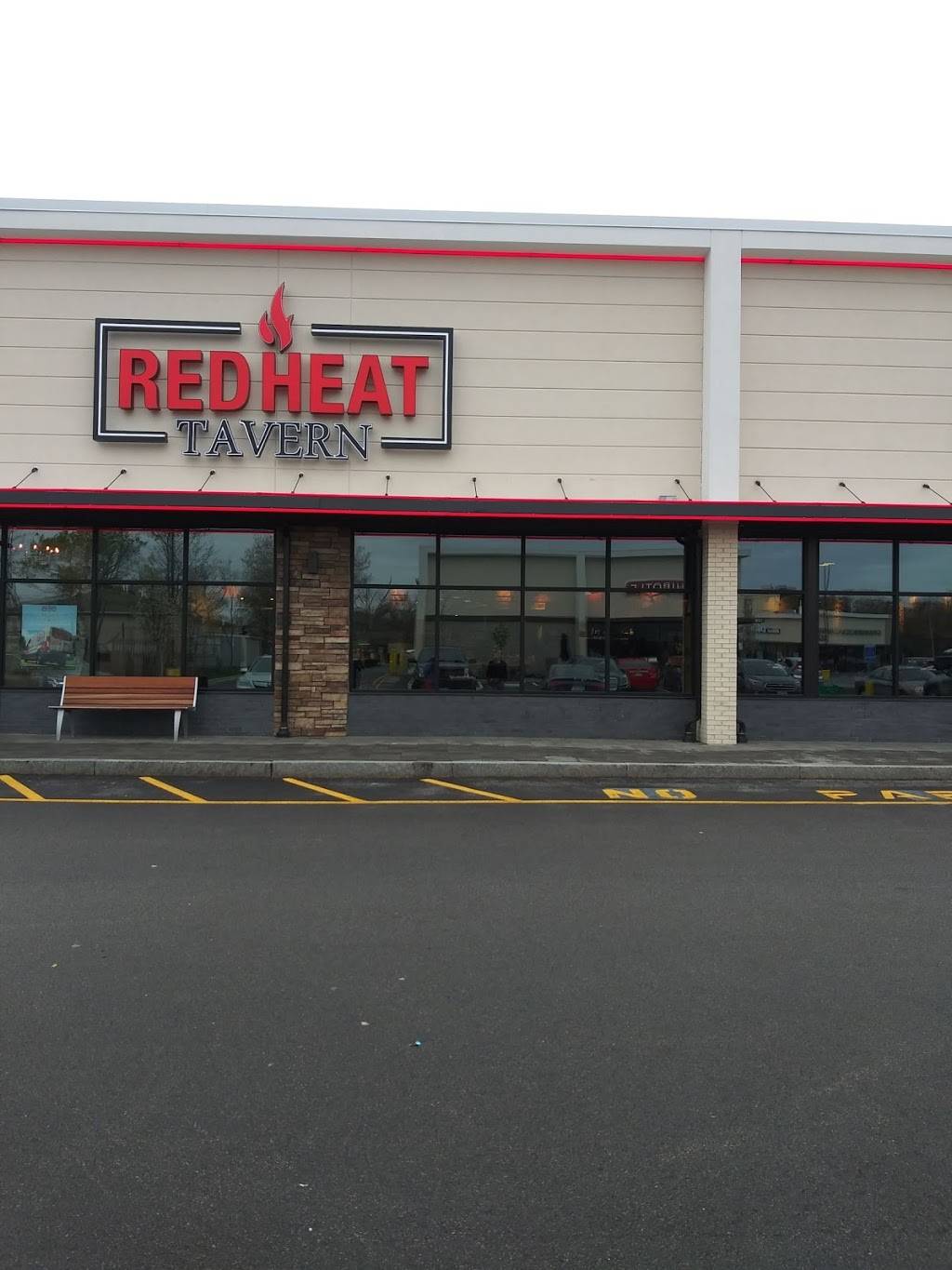 Red Heat Tavern | restaurant | 124 Medway Rd #1, Milford, MA 01757, USA | 7744625990 OR +1 774-462-5990