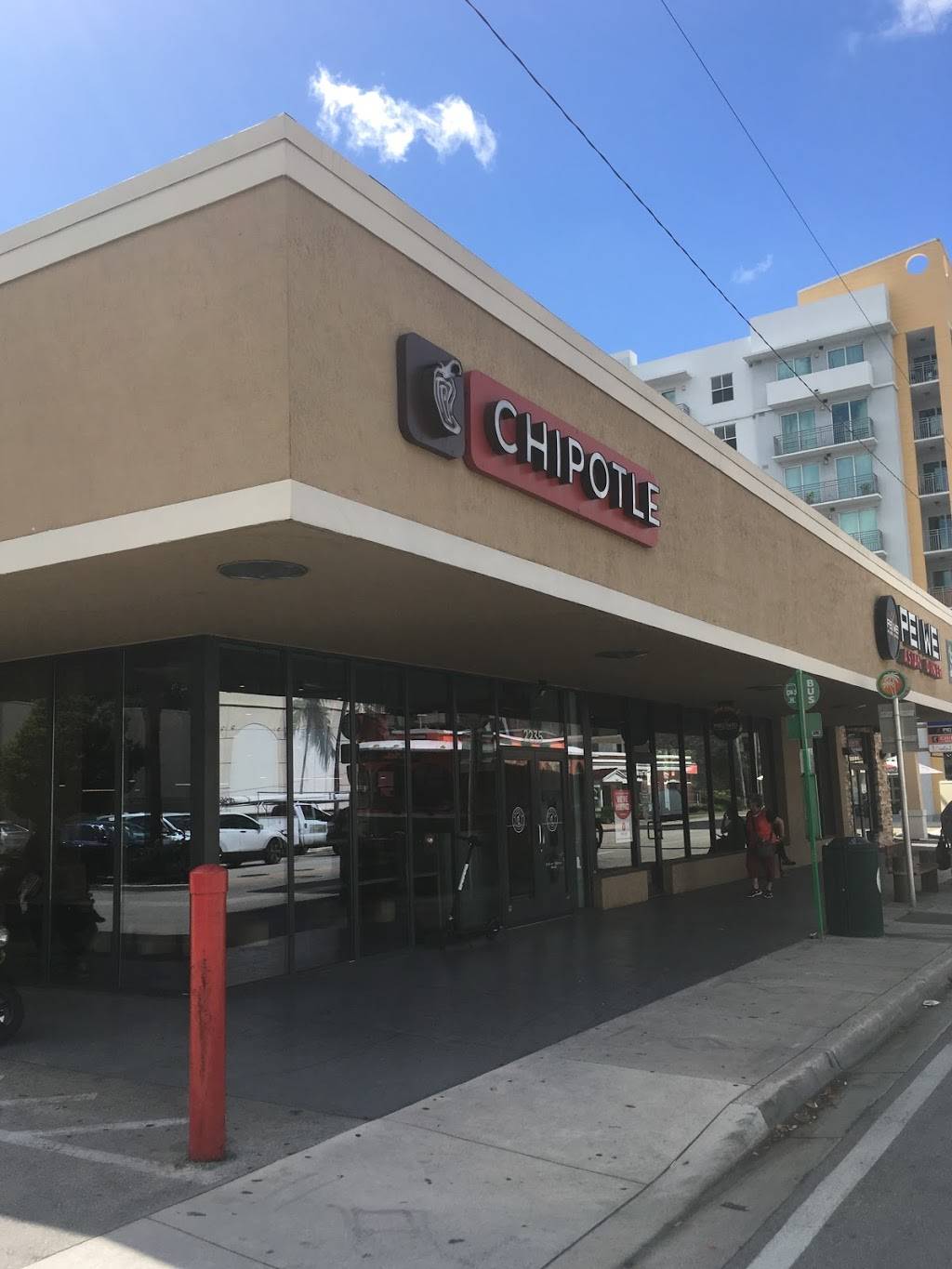 Chipotle Mexican Grill | restaurant | 2235 SW 37th Ave, Miami, FL 33145, USA | 7864412385 OR +1 786-441-2385