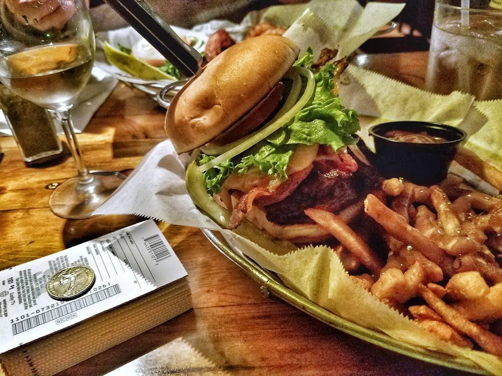 Silverbird Woodfired | restaurant | 133 E Elm St, Penn Yan, NY 14527, USA | 3155365892 OR +1 315-536-5892