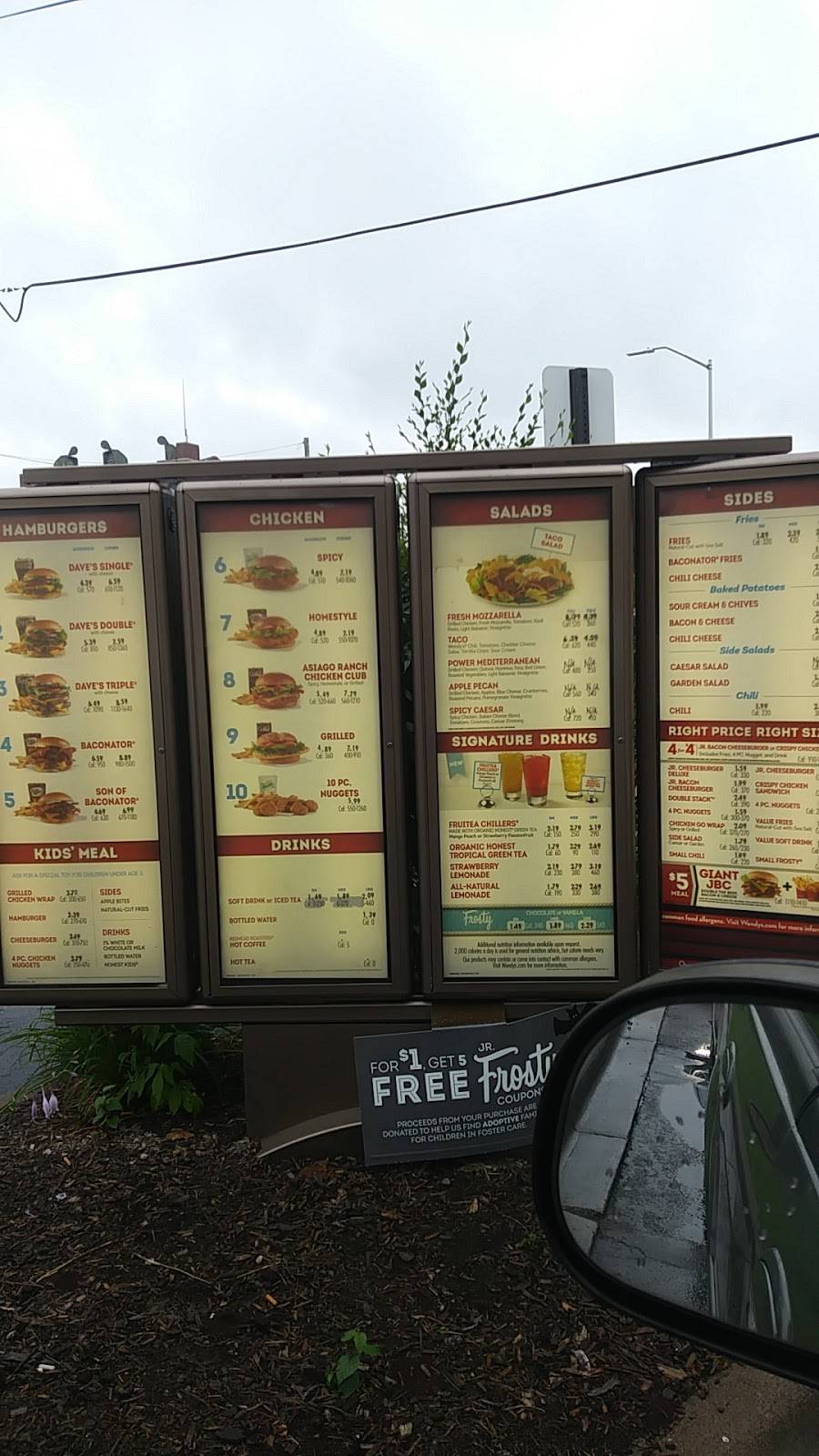Wendys | restaurant | 14001 Livernois, Detroit, MI 48238, USA | 3139356271 OR +1 313-935-6271