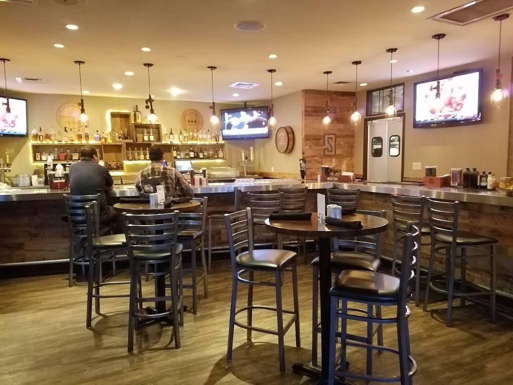 Stockyard Burgers and Bones | restaurant | 2850 Paces Ferry Rd SE, Atlanta, GA 30339, USA | 6783101095 OR +1 678-310-1095