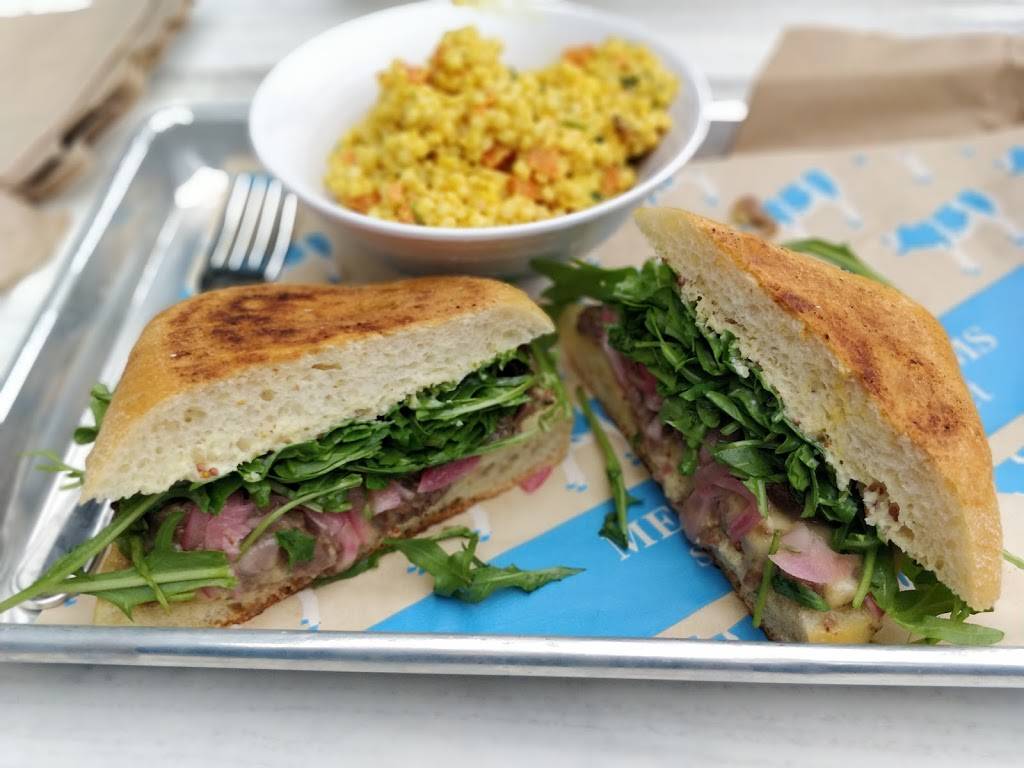 Mendocino Farms | meal takeaway | Ice Blocks, 1610 R St Suite 125, Sacramento, CA 95811, USA | 9163685400 OR +1 916-368-5400