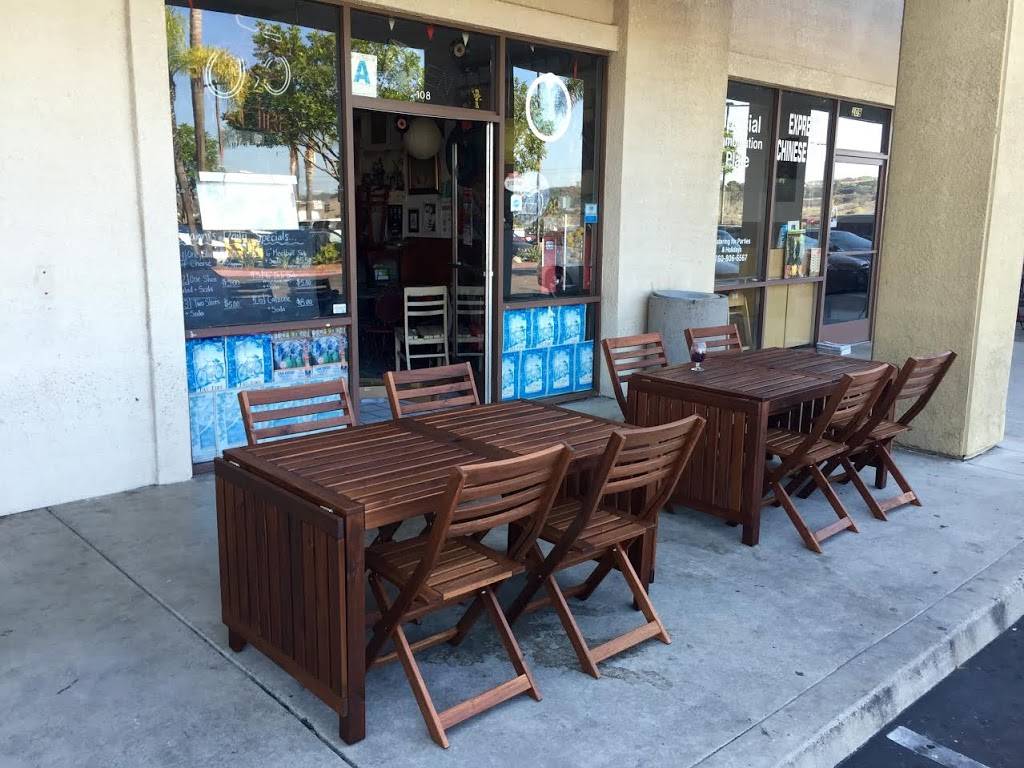 Giannis Pizza | restaurant | 3910 Vista Way #108, Oceanside, CA 92056, USA | 7607242670 OR +1 760-724-2670