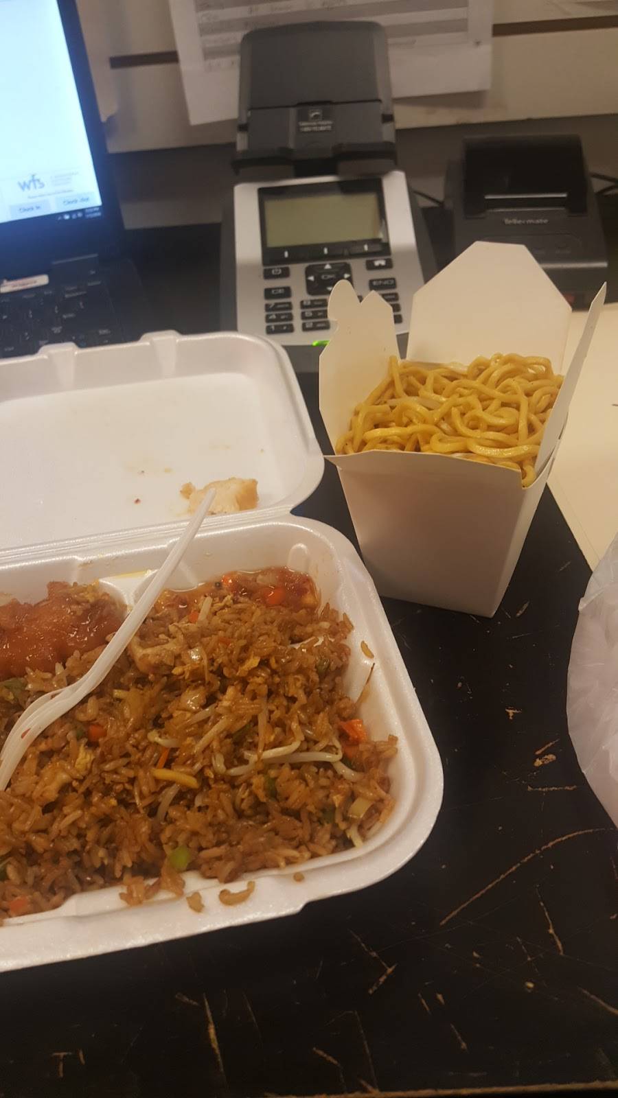 Asian Express | restaurant | 902 W North Ave, Melrose Park, IL 60160, USA | 7086816289 OR +1 708-681-6289