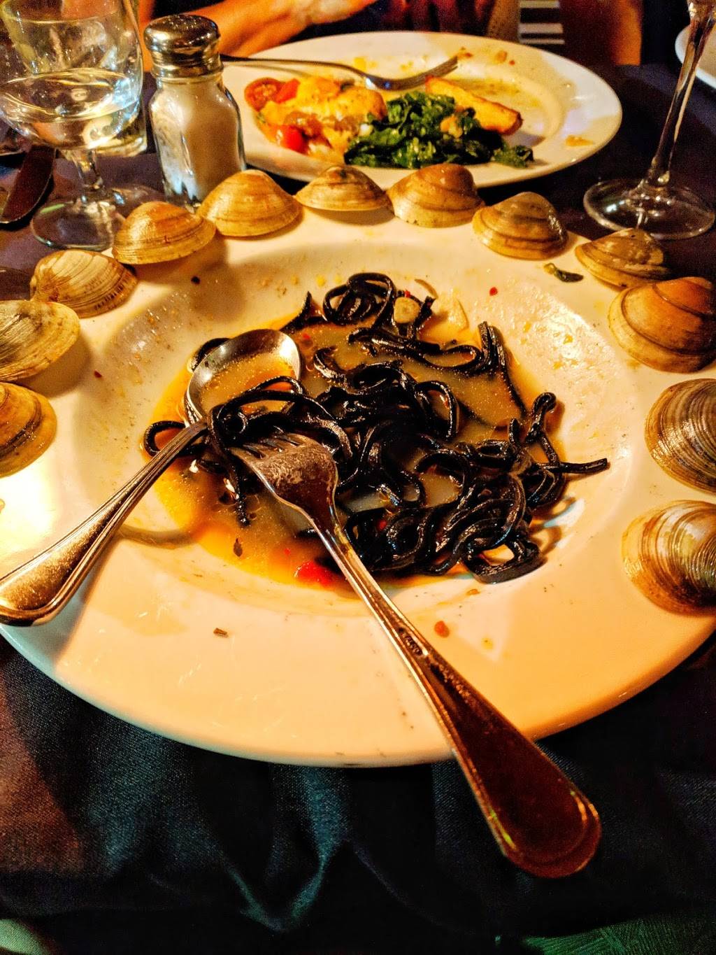 The Nauset Beach Club Restaurant | restaurant | 222 Main St, Orleans, MA 02653, USA | 5082558547 OR +1 508-255-8547