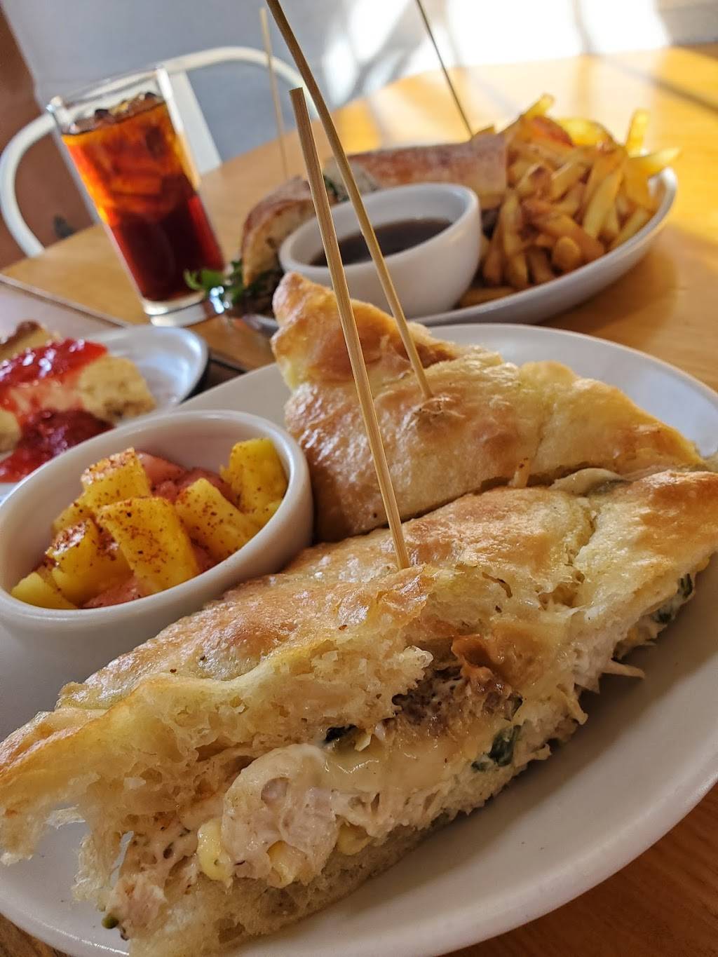 August Rhodes Market | restaurant | 3073 N Campbell Ave, Tucson, AZ 85719, USA | 5204478873 OR +1 520-447-8873