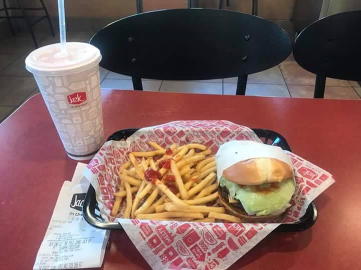 Jack in the Box | restaurant | 721 E W San Ysidro Blvd, San Ysidro, CA 92173, USA | 6194284679 OR +1 619-428-4679