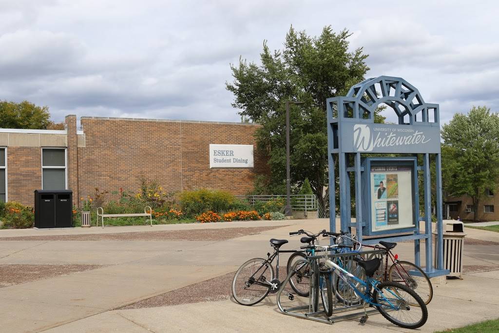 Esker Hall | restaurant | 420 N Prairie St, Whitewater, WI 53190, USA | 2624721743 OR +1 262-472-1743