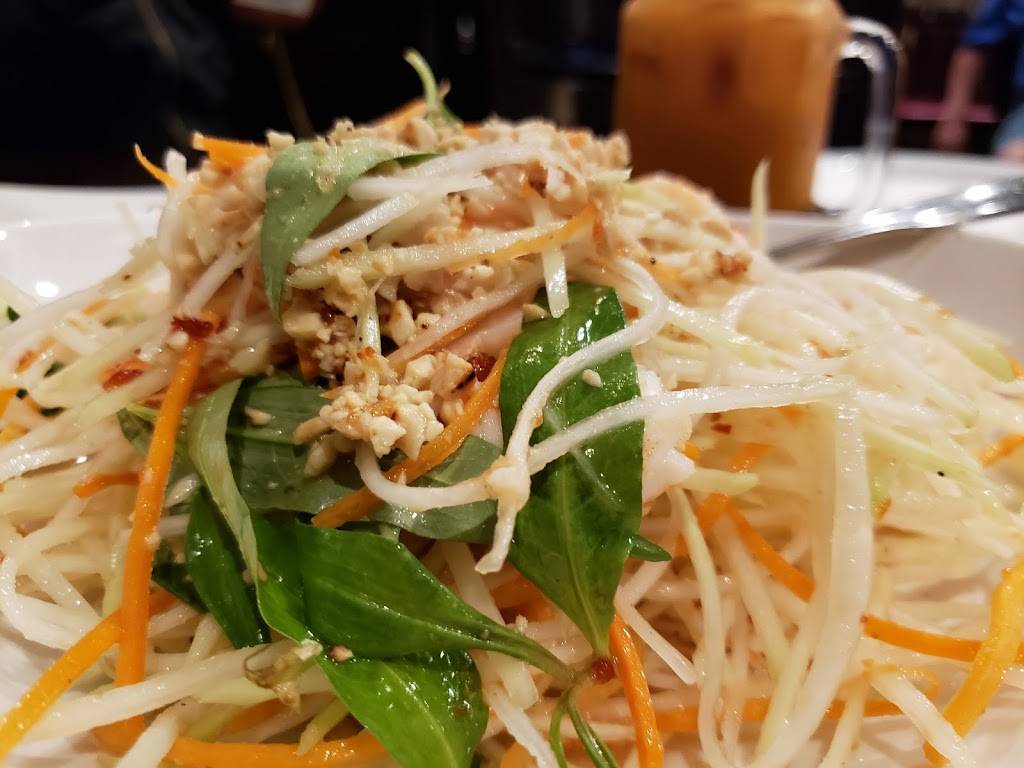 Phnom Penh House | restaurant | 1514 Webster St, Alameda, CA 94501, USA | 5108933825 OR +1 510-893-3825