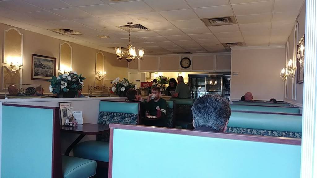 Stephens Old Village Restaurant | restaurant | 3323 Harrison Ave, Cincinnati, OH 45211, USA | 5136616840 OR +1 513-661-6840