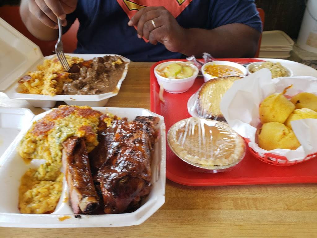 Sweet Georgia Brown | restaurant | 2840 Ledbetter Dr, Dallas, TX 75241, USA | 2143752020 OR +1 214-375-2020