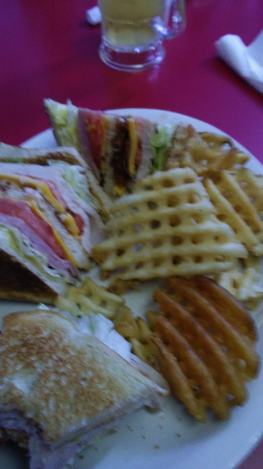 Brookes Restaurant | night club | 4259, 4450 Hancock Bridge Pkwy, North Fort Myers, FL 33903, USA | 2399951900 OR +1 239-995-1900