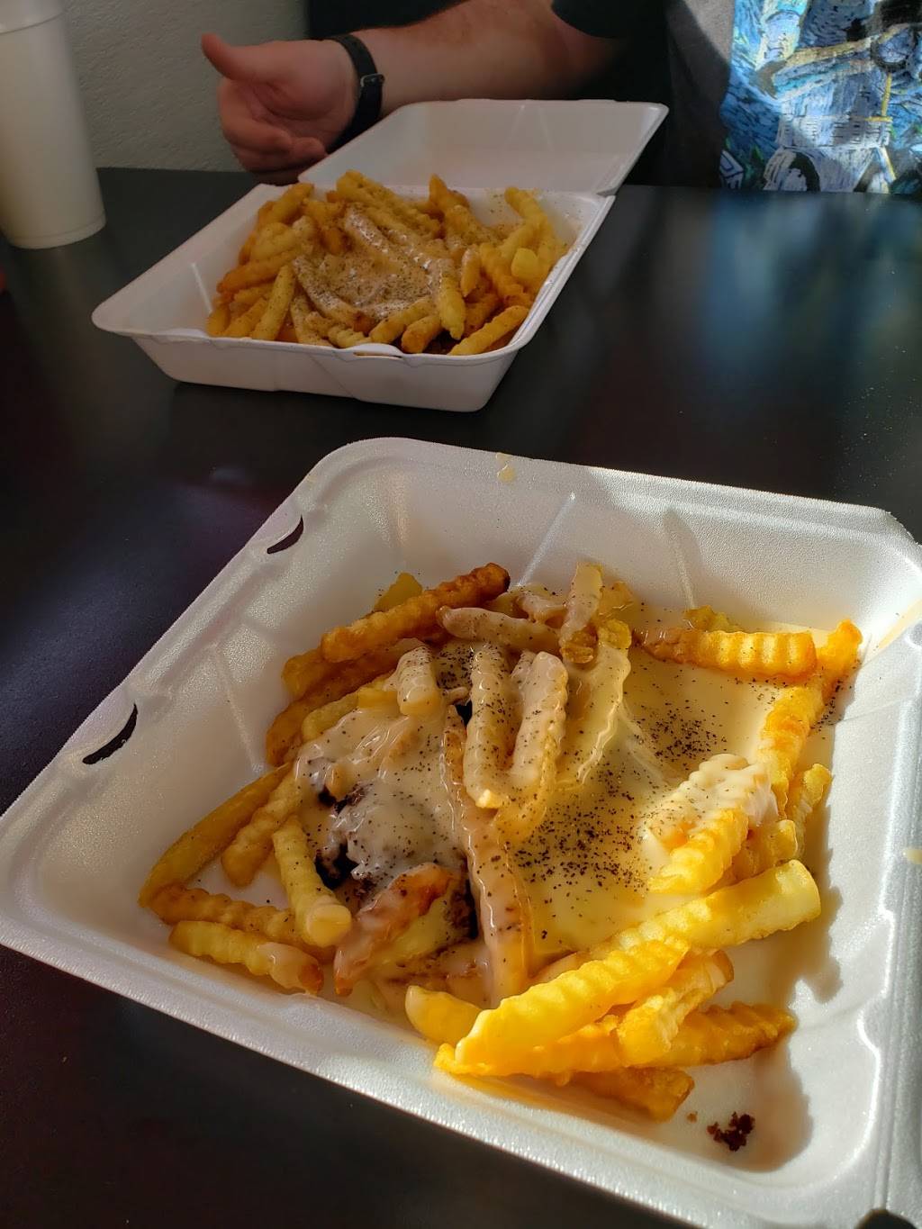 Burgerboard | restaurant | 2005 W Morton Ave, Jacksonville, IL 62650, USA | 2172450740 OR +1 217-245-0740