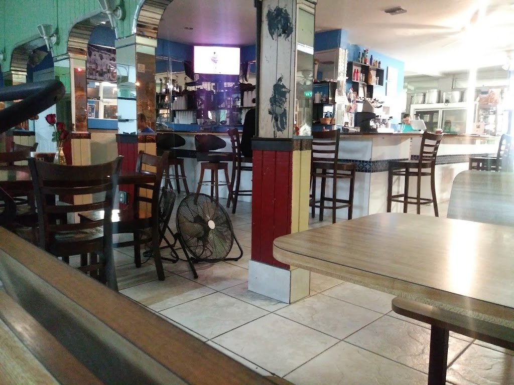 Tipico Centroamericano Cafe | restaurant | 1680 NW 36th St, Miami, FL 33142, USA | 3056376607 OR +1 305-637-6607
