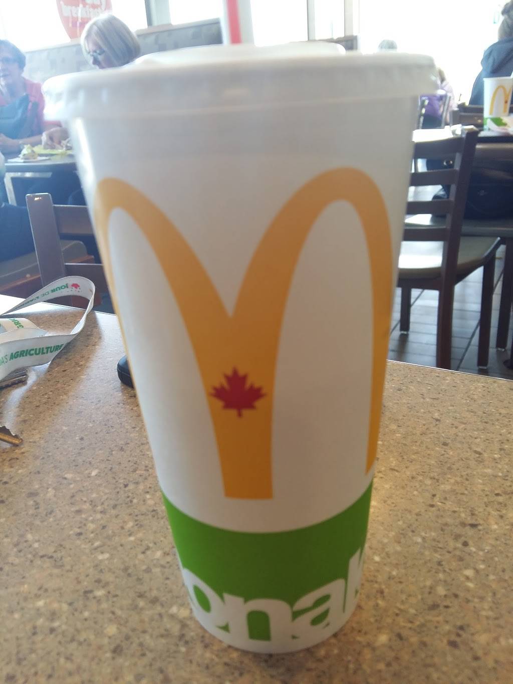 McDonalds | cafe | 35 Dufferin St, Perth, ON K7H 3A5, Canada | 6132675070 OR +1 613-267-5070