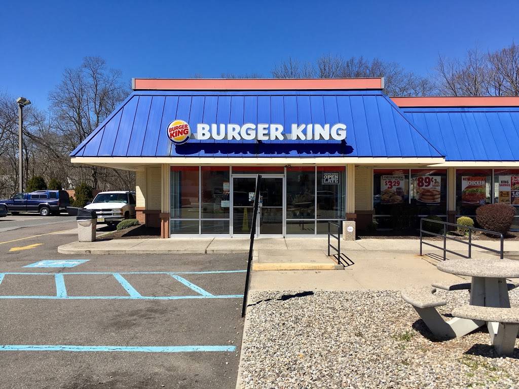 Burger King | restaurant | 209 E St Georges Ave, Roselle, NJ 07203, USA | 9089984495 OR +1 908-998-4495