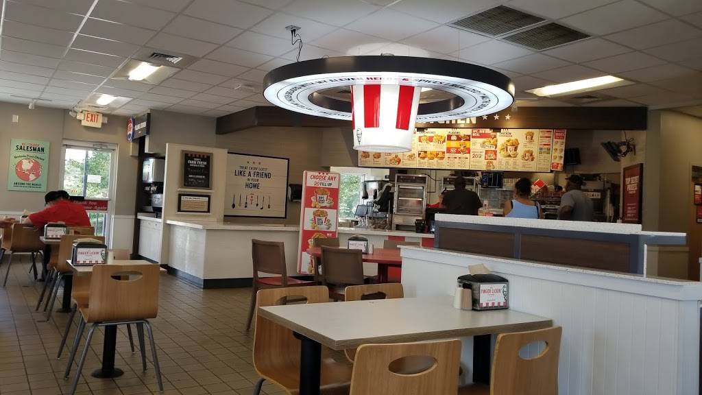 KFC | restaurant | 5266 Millertown Pike, Knoxville, TN 37924, USA | 8655240053 OR +1 865-524-0053