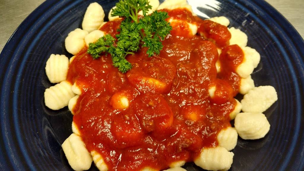 Dina Mia of Florence | restaurant | 508 Central Ave, Florence, WI 54121, USA | 7155284760 OR +1 715-528-4760