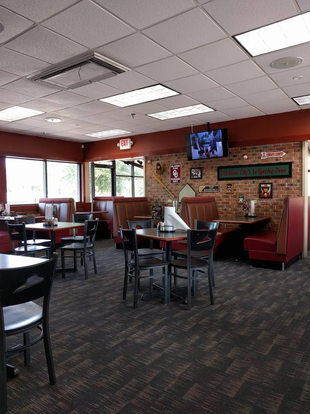 Pizza Hut | meal takeaway | 4709 N Lincoln Blvd, Oklahoma City, OK 73105, USA | 4055255655 OR +1 405-525-5655