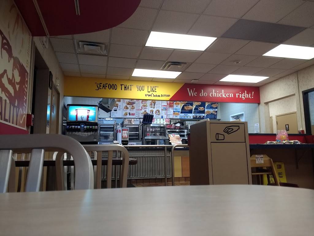 Long John Silvers Downers Grove | restaurant | 1450 75th St, Downers Grove, IL 60516, USA | 6309600595 OR +1 630-960-0595