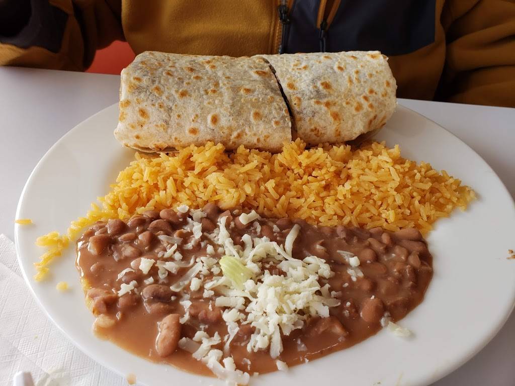 El Pueblito Mexican Grill #2 | restaurant | 1805 Howard St, Evanston, IL 60202, USA | 8473284611 OR +1 847-328-4611