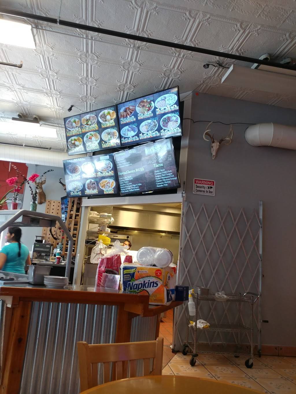 Fruti Landia | restaurant | 990 Payne Ave, St Paul, MN 55130, USA | 7635283216 OR +1 763-528-3216