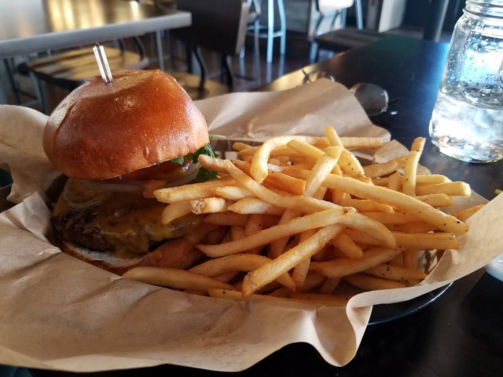 Fusion Taps | restaurant | 194 Blue Ravine Rd #120, Folsom, CA 95630, USA | 9167908324 OR +1 916-790-8324