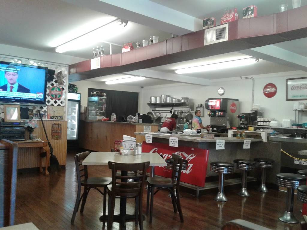 Hopes Cafe On The Boulevard | cafe | 3327 Garden City Blvd SE, Roanoke, VA 24014, USA | 5404272200 OR +1 540-427-2200